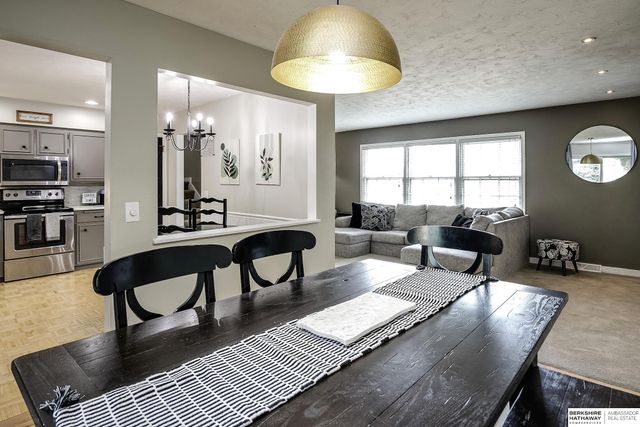 4724 S 150th Street, Omaha, NE 68137