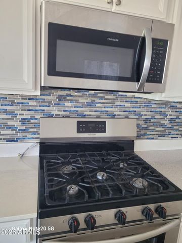 9207 W SELLS Drive, Phoenix, AZ 85037