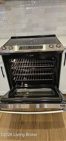 10932 Monkshood Dr, Prospect, KY 40059