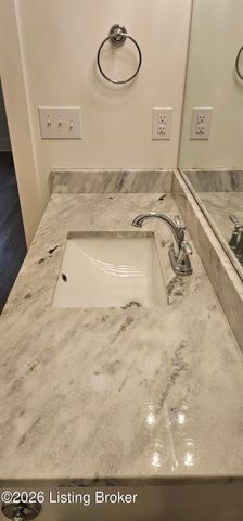 10932 Monkshood Dr, Prospect, KY 40059