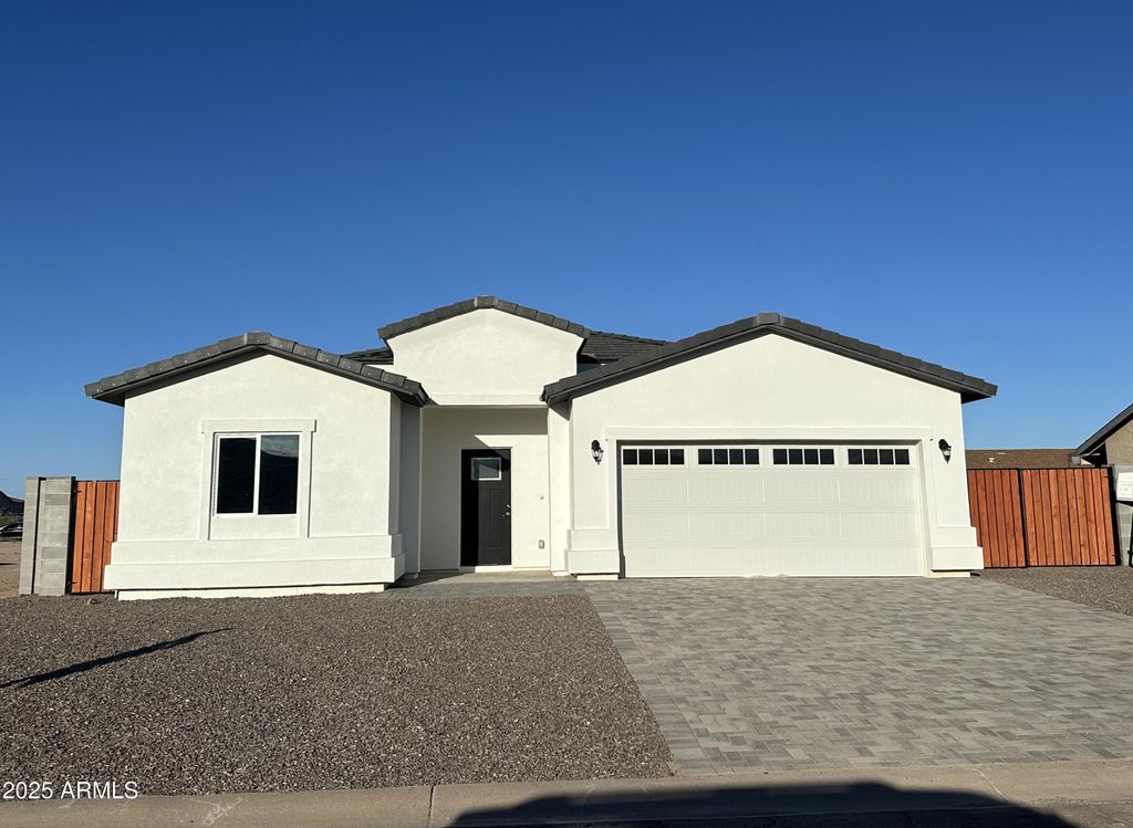 10200 W CATALINA Drive, Arizona City, AZ 85123