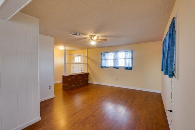 1107 N Scurry St, Big Spring, TX 79720