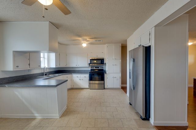 1107 N Scurry St, Big Spring, TX 79720