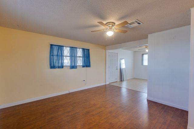 1107 N Scurry St, Big Spring, TX 79720