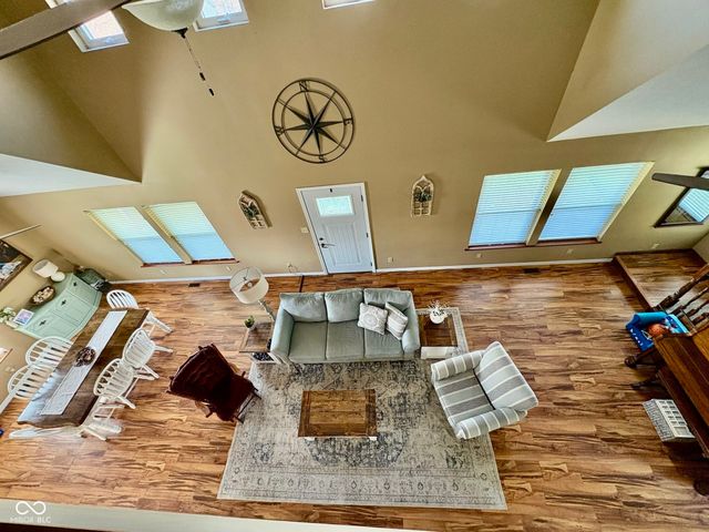 609 N Maple Street, Veedersburg, IN 47987