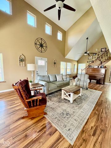 609 N Maple Street, Veedersburg, IN 47987