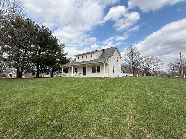 609 N Maple Street, Veedersburg, IN 47987