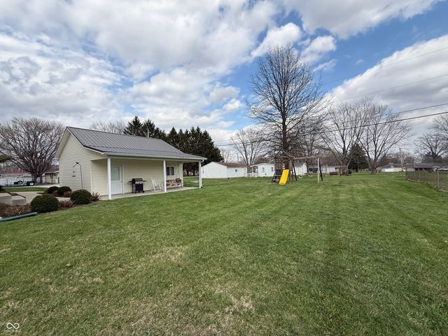 609 N Maple Street, Veedersburg, IN 47987