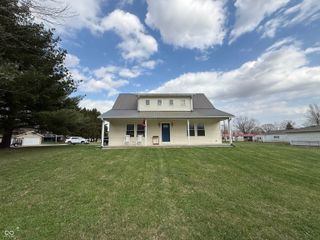 609 N Maple Street, Veedersburg, IN 47987