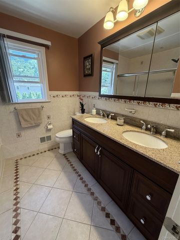 249 Washington Avenue, Tappan, NY 10983