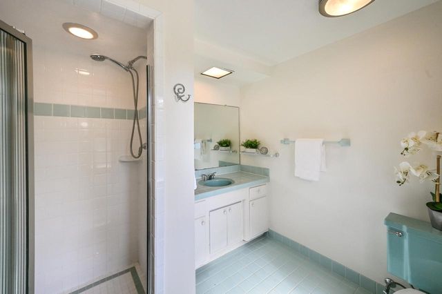 920 E Fairy Chasm ROAD, Bayside, WI 53217