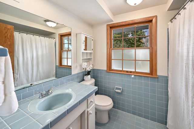 920 E Fairy Chasm ROAD, Bayside, WI 53217