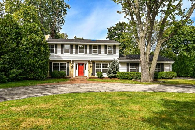 920 E Fairy Chasm ROAD, Bayside, WI 53217