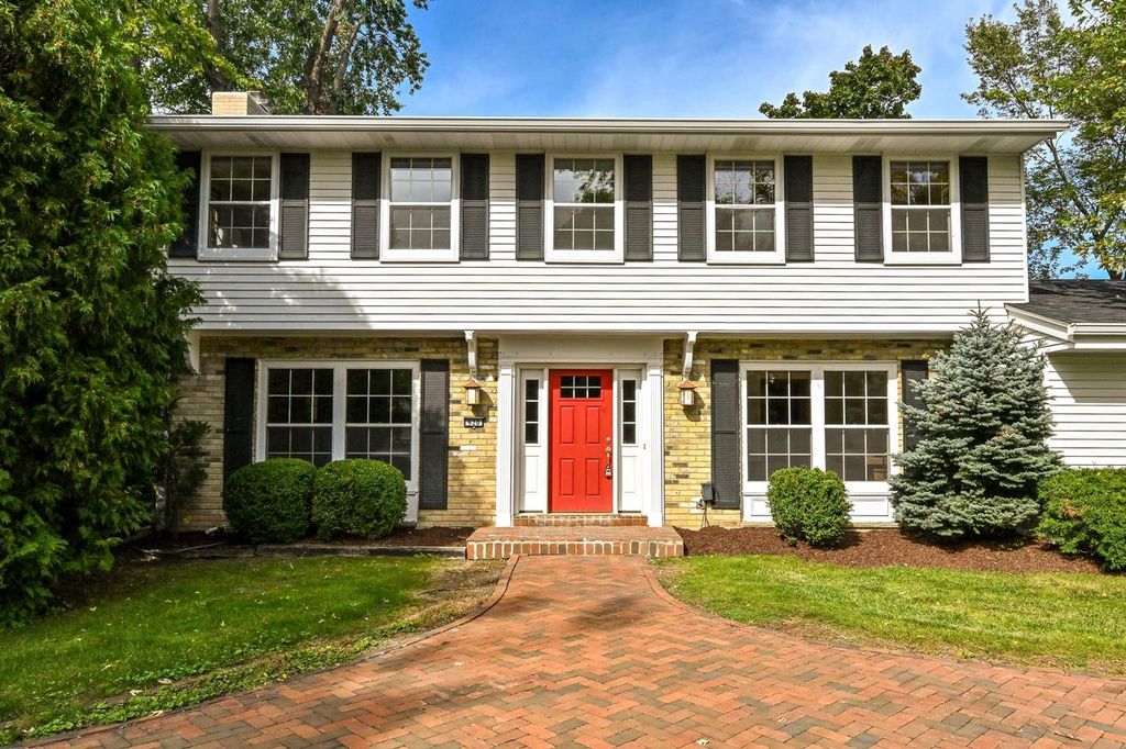 920 E Fairy Chasm ROAD, Bayside, WI 53217