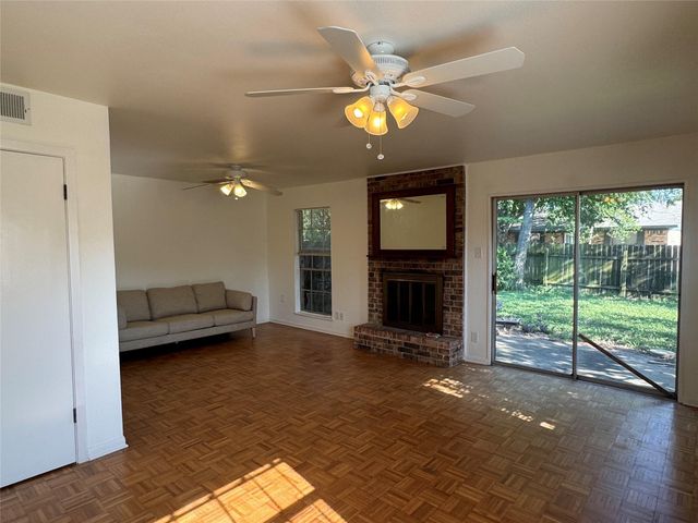 4701 Sagebrush CIR, Austin, TX 78745