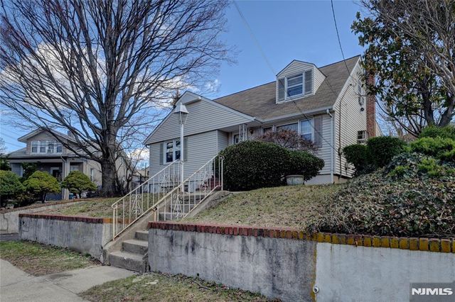 274 Gaston Avenue, Garfield, NJ 07026