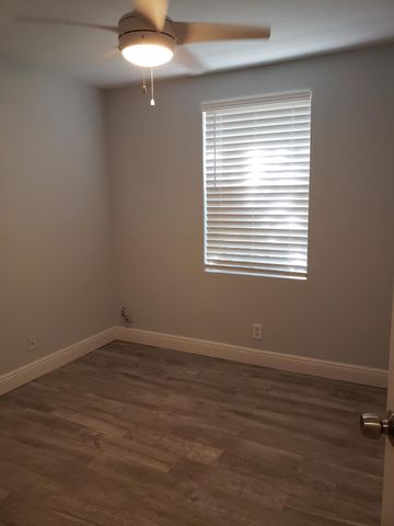 4807 N Wickham Circle B, Delray Beach, FL 33445