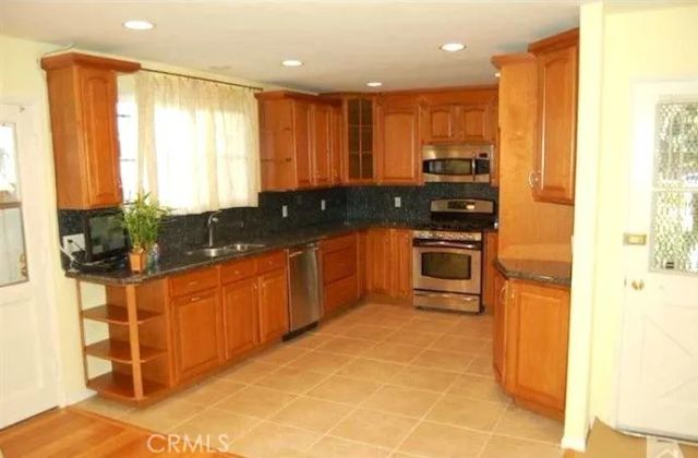 6415 Lederer, West Hills, CA 91307