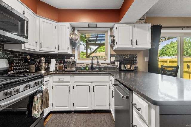610 Wellington Court, Lafayette, IN 47904