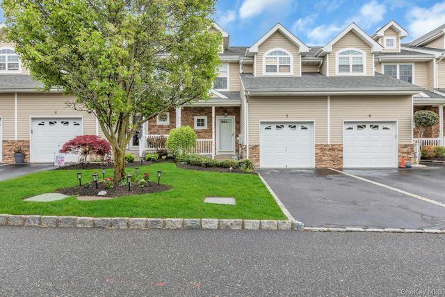 5 Terrace Lane, Patchogue, NY 11772