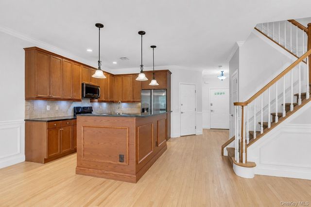 5 Terrace Lane, Patchogue, NY 11772