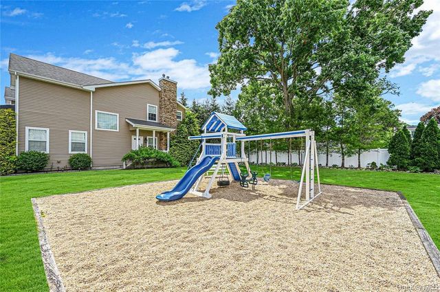 5 Terrace Lane, Patchogue, NY 11772