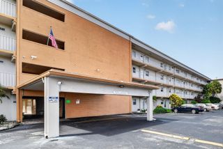 230 NE 26th Avenue 412, Boynton Beach, FL 33435
