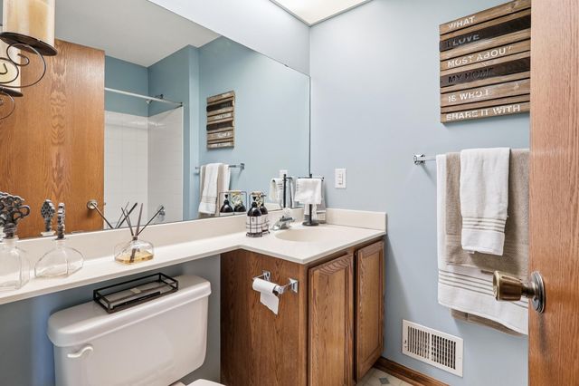 14657 Bridle Ridge Trail NE, Prior Lake, MN 55372