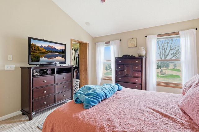 14657 Bridle Ridge Trail NE, Prior Lake, MN 55372