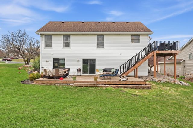 14657 Bridle Ridge Trail NE, Prior Lake, MN 55372