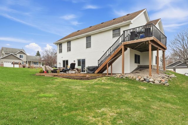 14657 Bridle Ridge Trail NE, Prior Lake, MN 55372