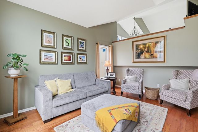 14657 Bridle Ridge Trail NE, Prior Lake, MN 55372