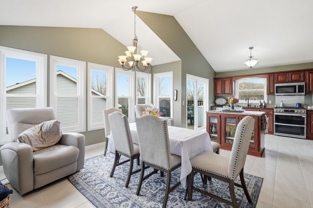 14657 Bridle Ridge Trail NE, Prior Lake, MN 55372