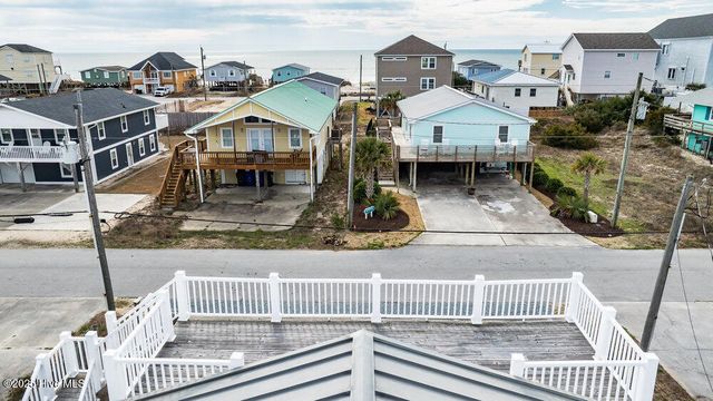 1207 N Topsail Drive, Surf City, NC 28445