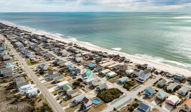 1207 N Topsail Drive, Surf City, NC 28445