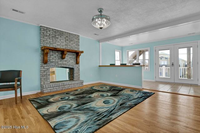 1207 N Topsail Drive, Surf City, NC 28445