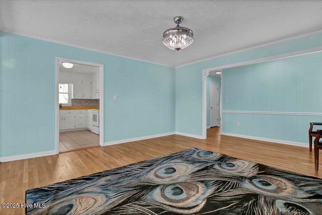 1207 N Topsail Drive, Surf City, NC 28445