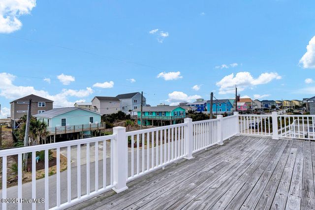 1207 N Topsail Drive, Surf City, NC 28445