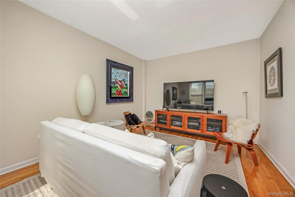 88-02 35th Avenue 6M, Jackson Heights, NY 11372 — exterior