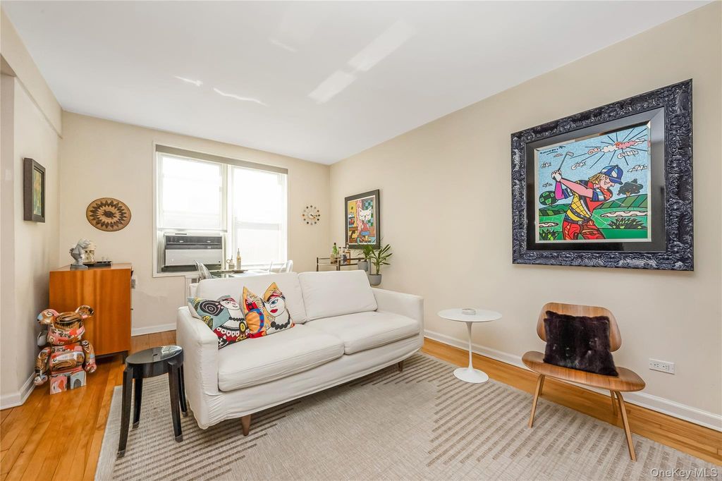 88-02 35th Avenue 6M, Jackson Heights, NY 11372 — photo 4