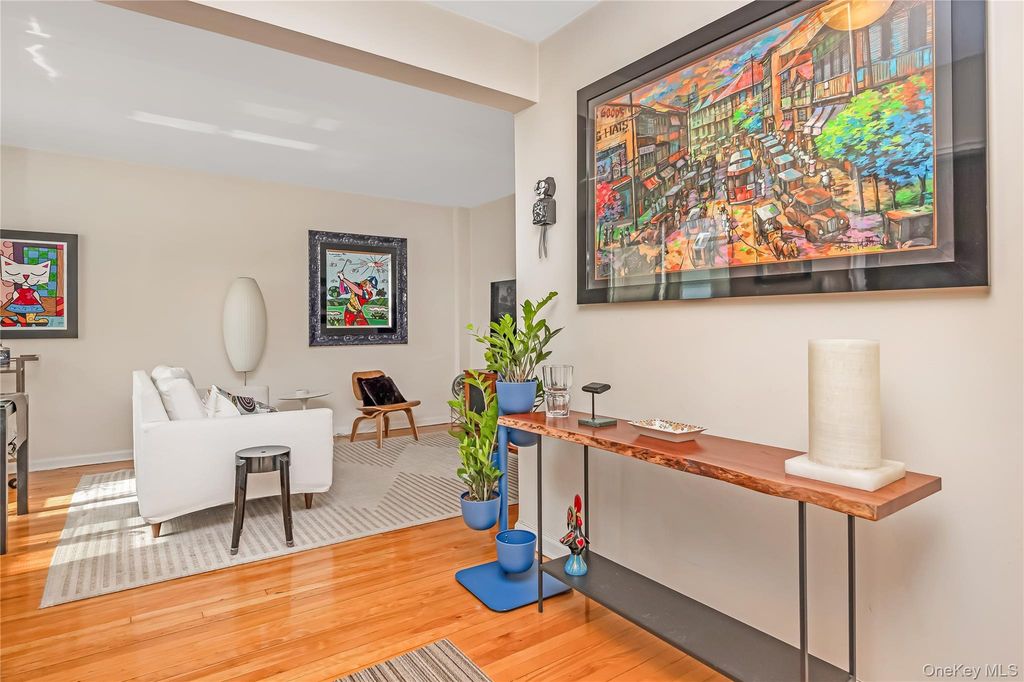 88-02 35th Avenue 6M, Jackson Heights, NY 11372 — photo 5