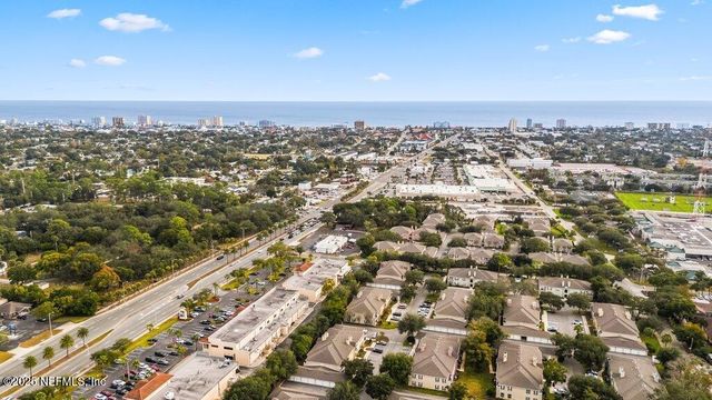 75 JARDIN DE MER Place 75, Jacksonville Beach, FL 32250
