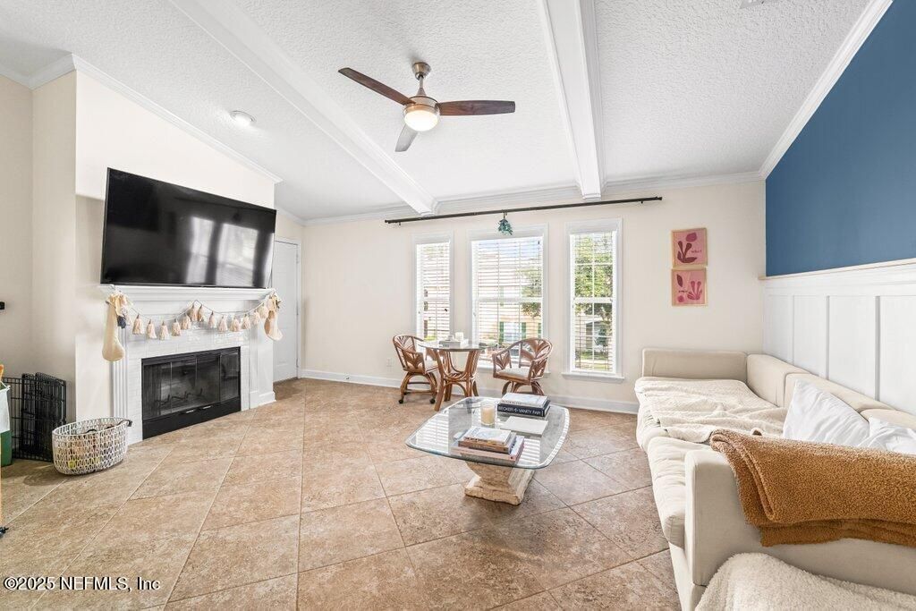 75 JARDIN DE MER Place 75, Jacksonville Beach, FL 32250