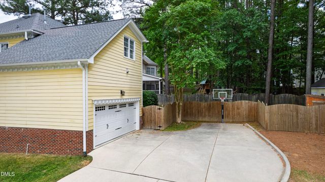 113 Curley Maple Court, Apex, NC 27502