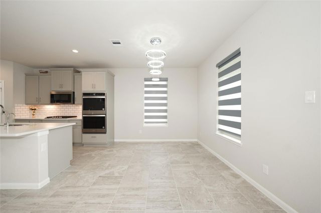 5702 Metaphor Way, Rosenberg, TX 77469