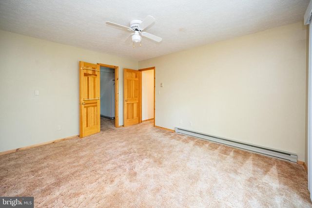 421 PENN COVE ROAD, Oakland, MD 21550