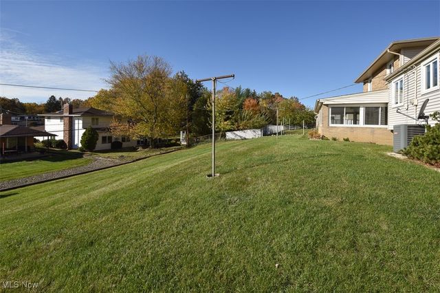 317 Park Drive, Brooklyn Heights, OH 44131