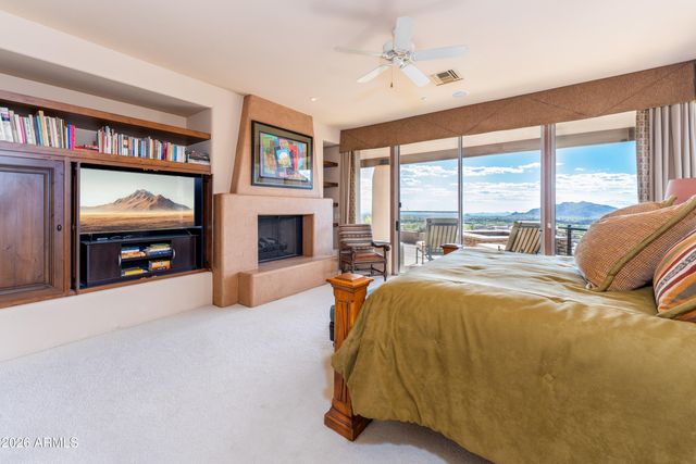 9903 E LOOKOUT MOUNTAIN Drive 45, Scottsdale, AZ 85262