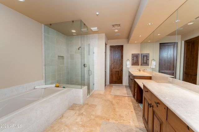 9903 E LOOKOUT MOUNTAIN Drive 45, Scottsdale, AZ 85262
