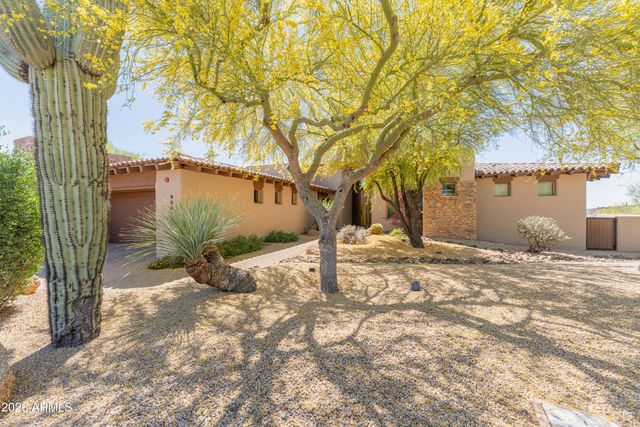 9903 E LOOKOUT MOUNTAIN Drive 45, Scottsdale, AZ 85262